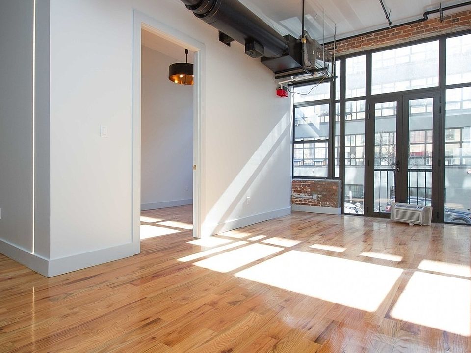 1st image of 255 McKibben St #4