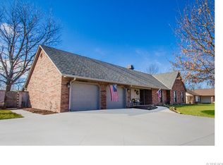 1805 SW 4th St, Wagoner, OK 74467