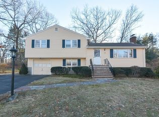196 Alder Rd, Westwood, MA 02090