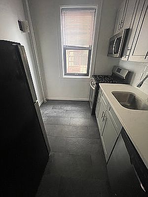 3rd image of 8814 Bay Pkwy APT 4L