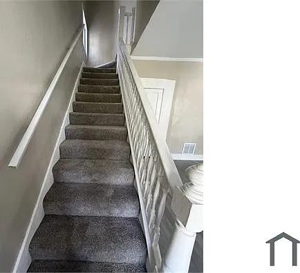 1131 Montrose Ave — Photo 9
