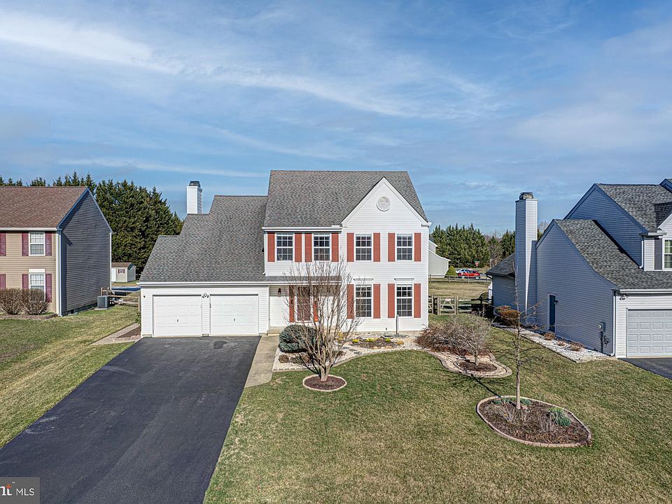 1st image of 21 Oakview Dr