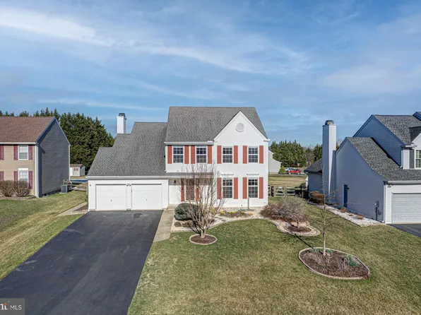 21 Oakview Dr, Newark, DE 19702