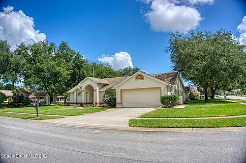 805 Crossbow Dr Photo 1