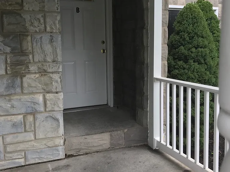 316 Limekiln Rd #B — Photo 2