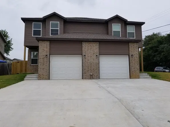 600 SW Caprington St #B, Bentonville, AR 72712