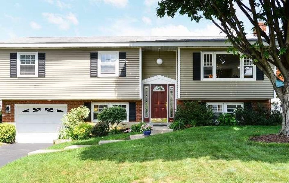 1st image of 21 Jo Ann Ct