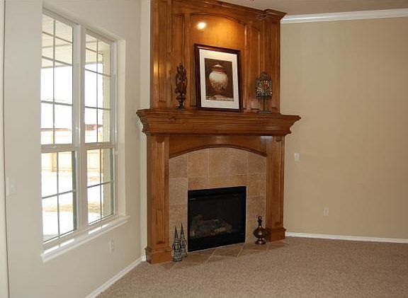 4th image of 1404 Camber Dr