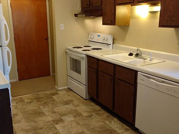 4th image of 701 N Tyrone Dr #701