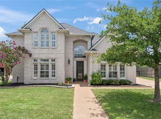 4719 Hunington Dr, Bryan, TX 77802