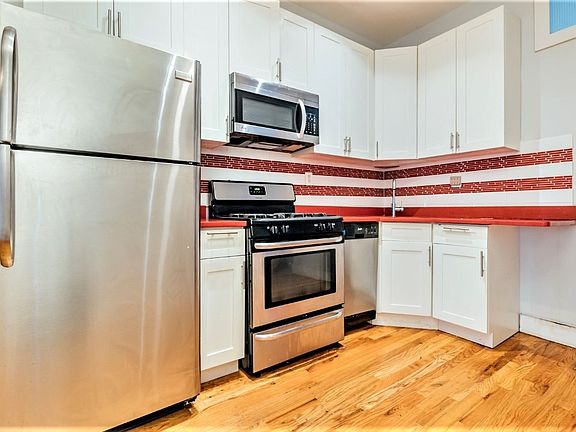 3rd image of 251 Evergreen Ave APT 2L