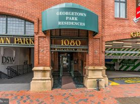 1080 Wisconsin Ave NW