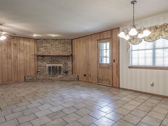 4th image of 851 S Saint Jacques Dr