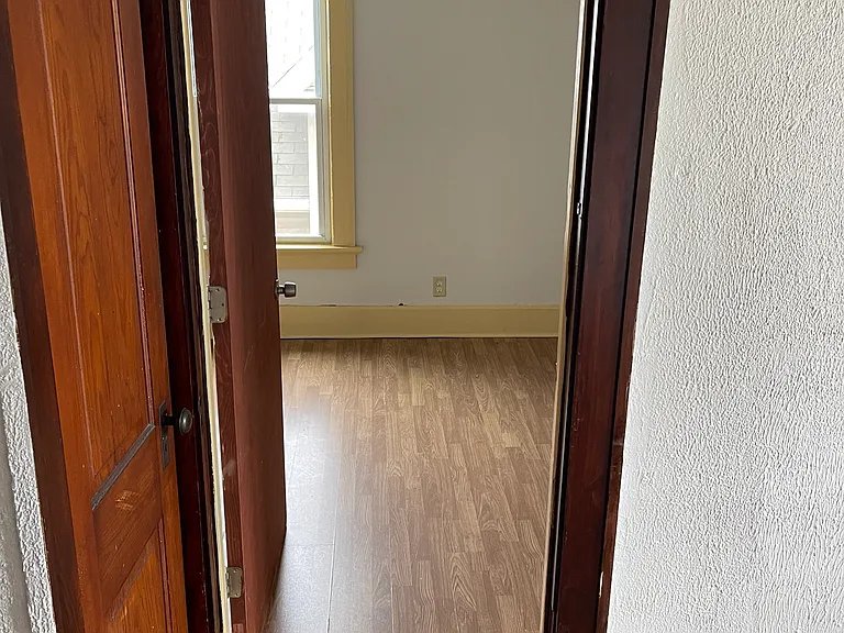 2114 Carmel Ave #2 — Photo 6