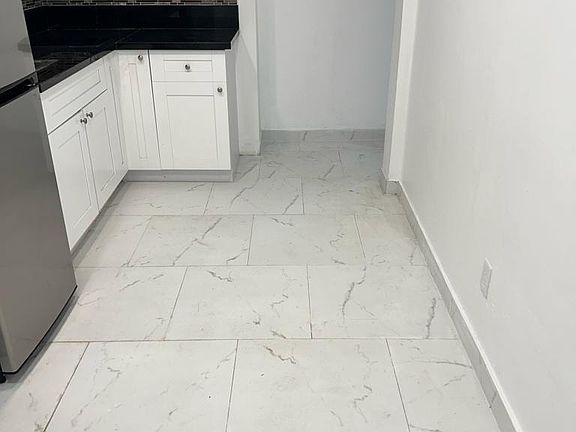 4th image of 6753 Indian Creek Dr #6
