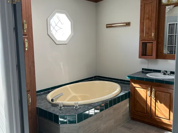 76 Begonia Dr #76, Matteson, IL 60443