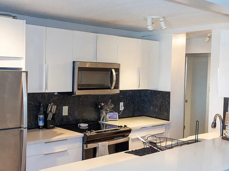 2225 Buchtel Blvd #907 — Photo 8