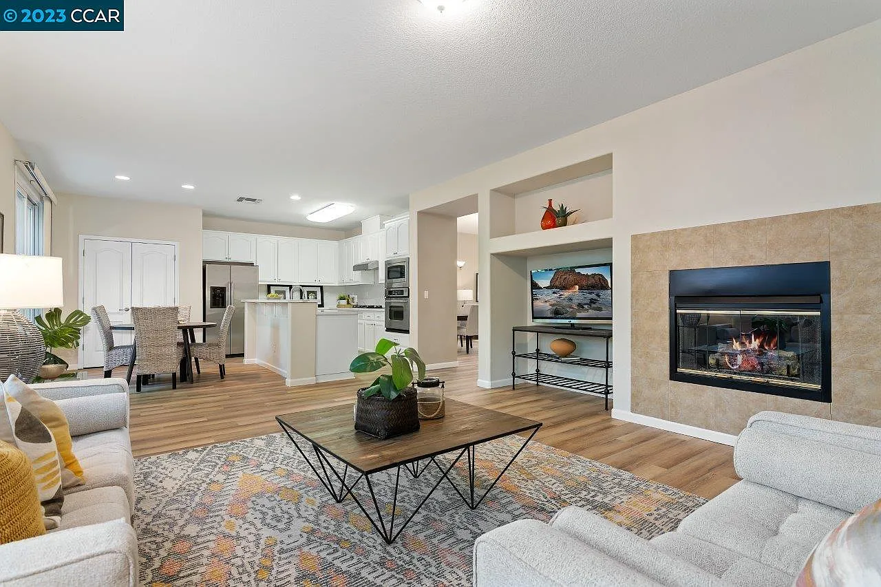 3712 Pintail Dr photo 1