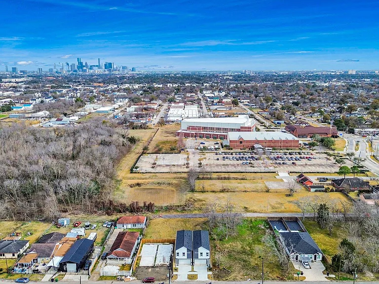 3535 Amos St — Photo 42