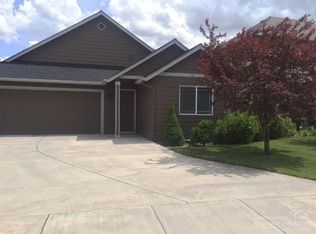 61096 SE Borden Dr, Bend, OR 97702