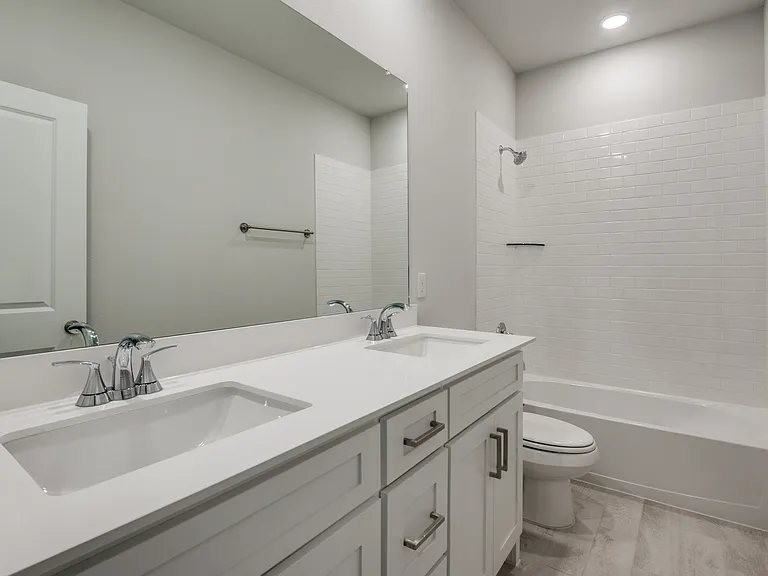 2902 Italia Ter — Photo 13