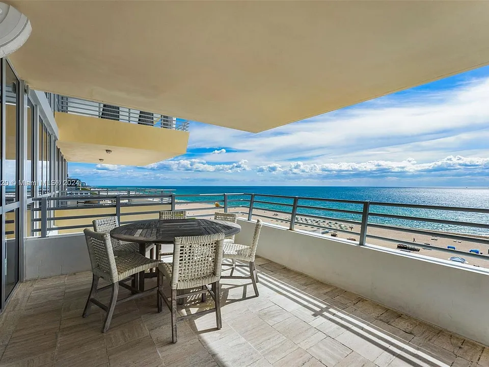 101 Ocean Dr #907