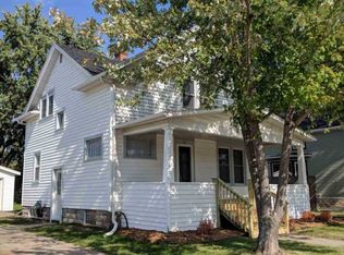 312 E Columbian Ave, Neenah, WI 54956