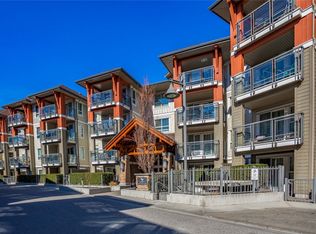 1099 Sunset Dr #230, Kelowna, BC V1Y 9Z2
