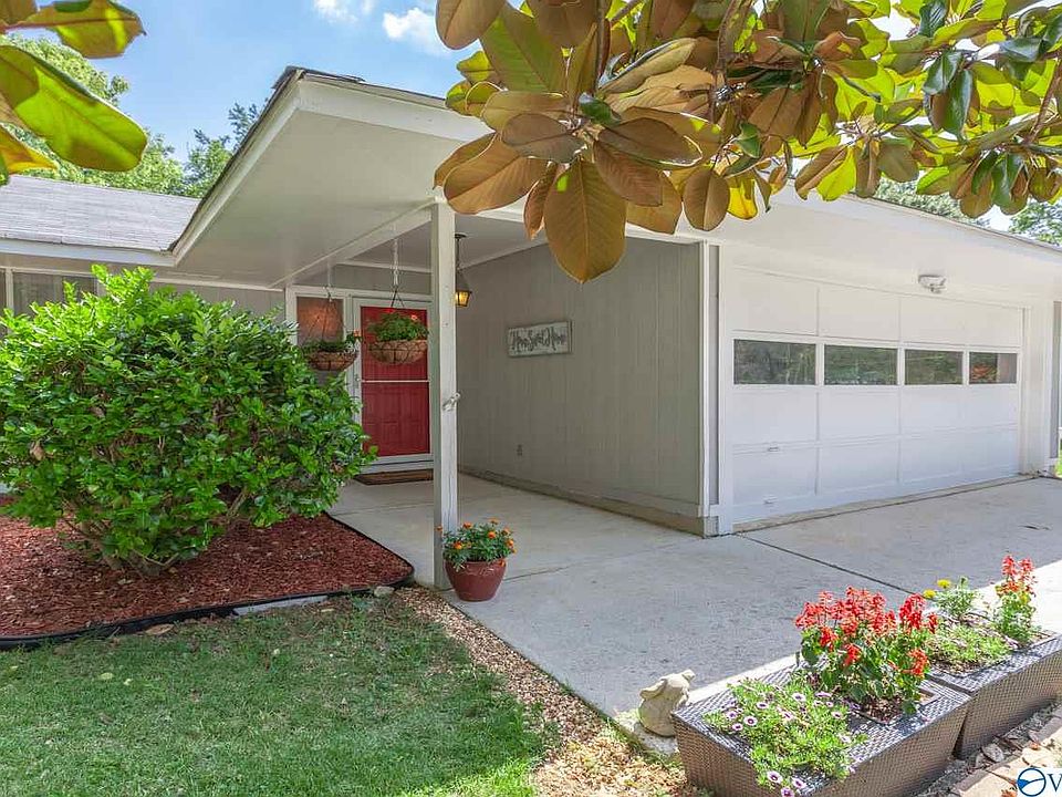 1st image of 2006 E Tuliptree Dr SE