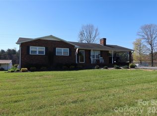 4061 Optimist Dr, Newton, NC 28658