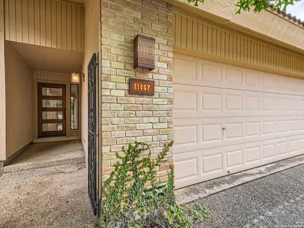 11807 Mill Pond St, San Antonio, TX 78230