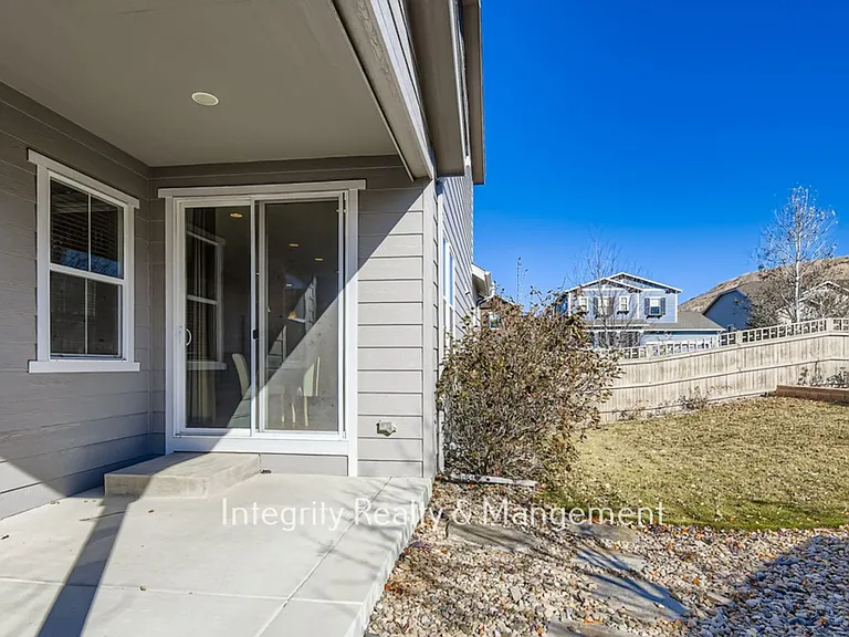 3839 Donnington Cir — Photo 21