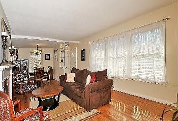 5th image of 715 Cranbrook Dr