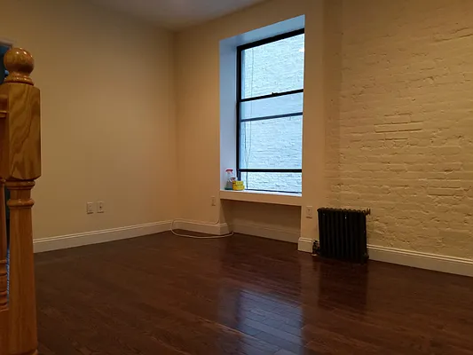 Rented by Level Group | media 33