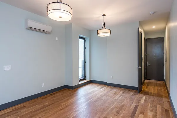 Rented by Nooklyn NYC LLC | media 53