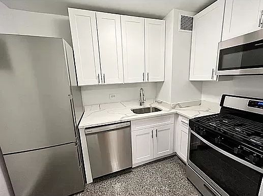 1st image of 305 E 86th St #16B
