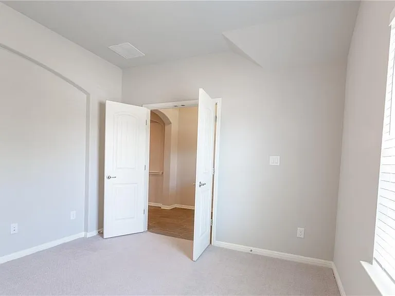 8238 Arezzo Dr — Photo 6