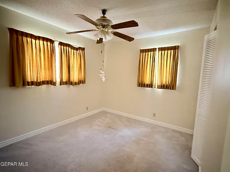 10125 Chezelle Dr — Photo 4