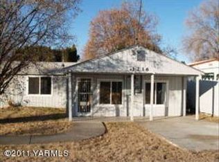 1216 S 10th Ave, Yakima, WA