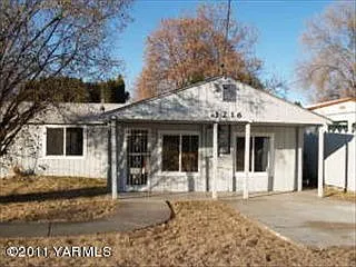 1216 S 10th Ave photo 1