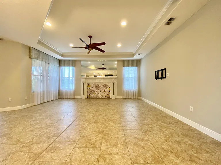 16238 Wind View Ln — Photo 5