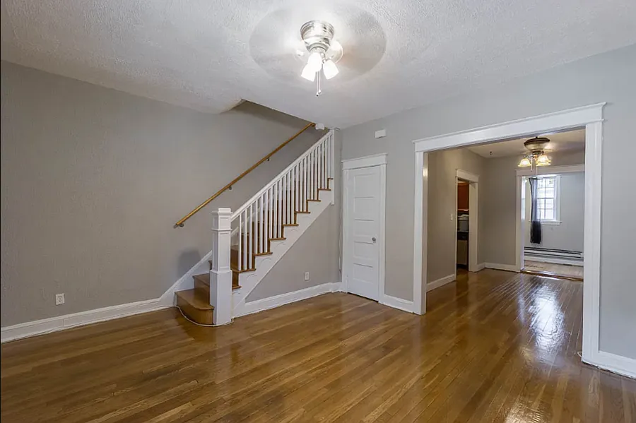 1508 Ridge Pl SE photo 1