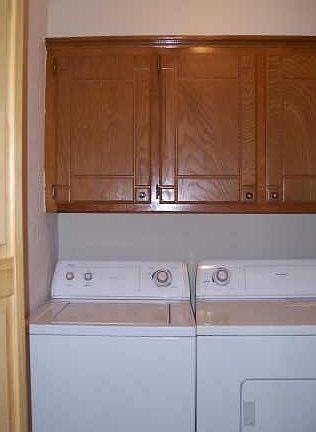 5th image of 1004 Saint Cecil Ave