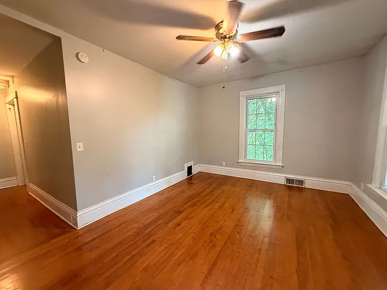 162 Grand Ave NE #2 — Photo 7