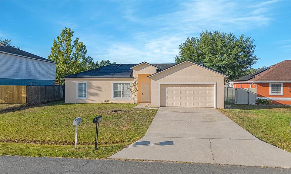 1st image of 657 Parakeet Ct