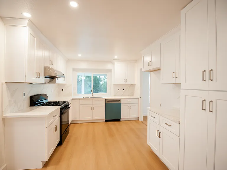30966 Riverton Ln — Photo 13