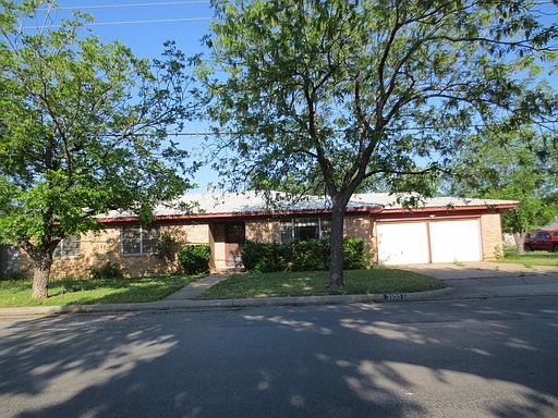 1st image of 2100 SE 14th Ave