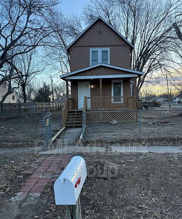 1st image of 1304 NE Forest Ave