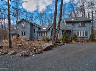 138 Golfers Way, Pocono Pines, PA 18350