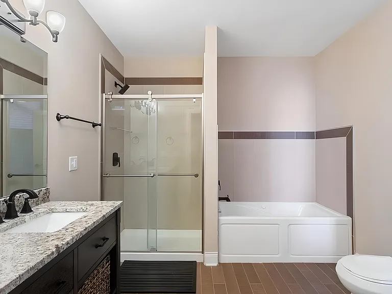 4520 S King Dr #3B — Photo 11